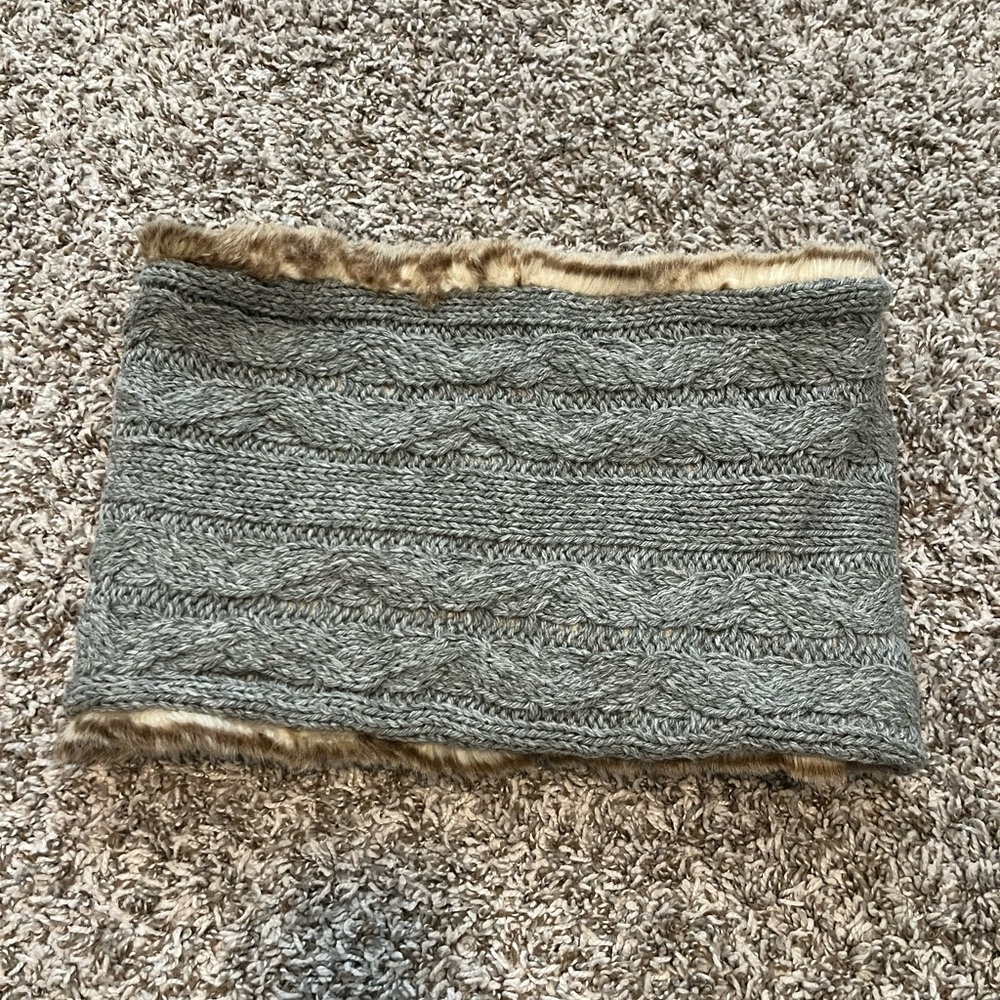 Gray Knit Scarf/Snood with Faux Fur